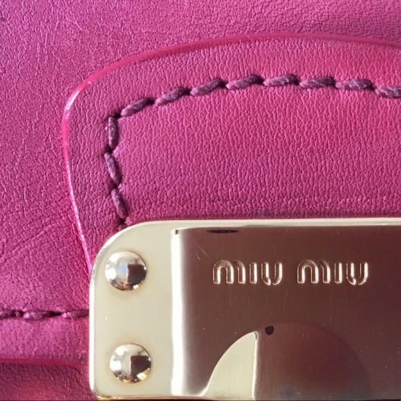 Miu Miu Miu clutch smooth antique leather deliberately stained to look old - Picture 8 of 16